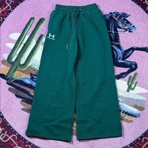 MARCH WIDE LEG UNDER ARMOUR SWEATS